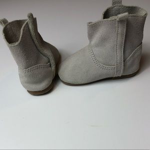 GAP Shoes - Baby Gap Grey Suede Boots GAP Shoes - Baby Gap Grey Suede Boots
